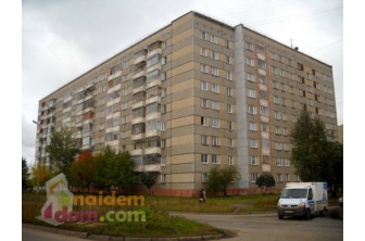 Продается Четырехкомнатная квартира, Камбарская, 45