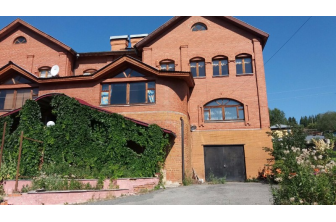 Продается Пятикомнатная квартира, бажукова, 38