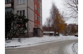 Продается Трехкомнатная квартира, 76