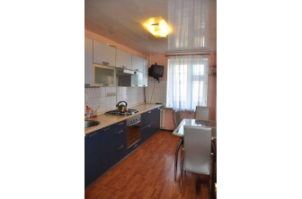 Продается Четырехкомнатная квартира, Клубная, 60